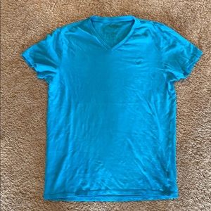 American Eagle blue v neck